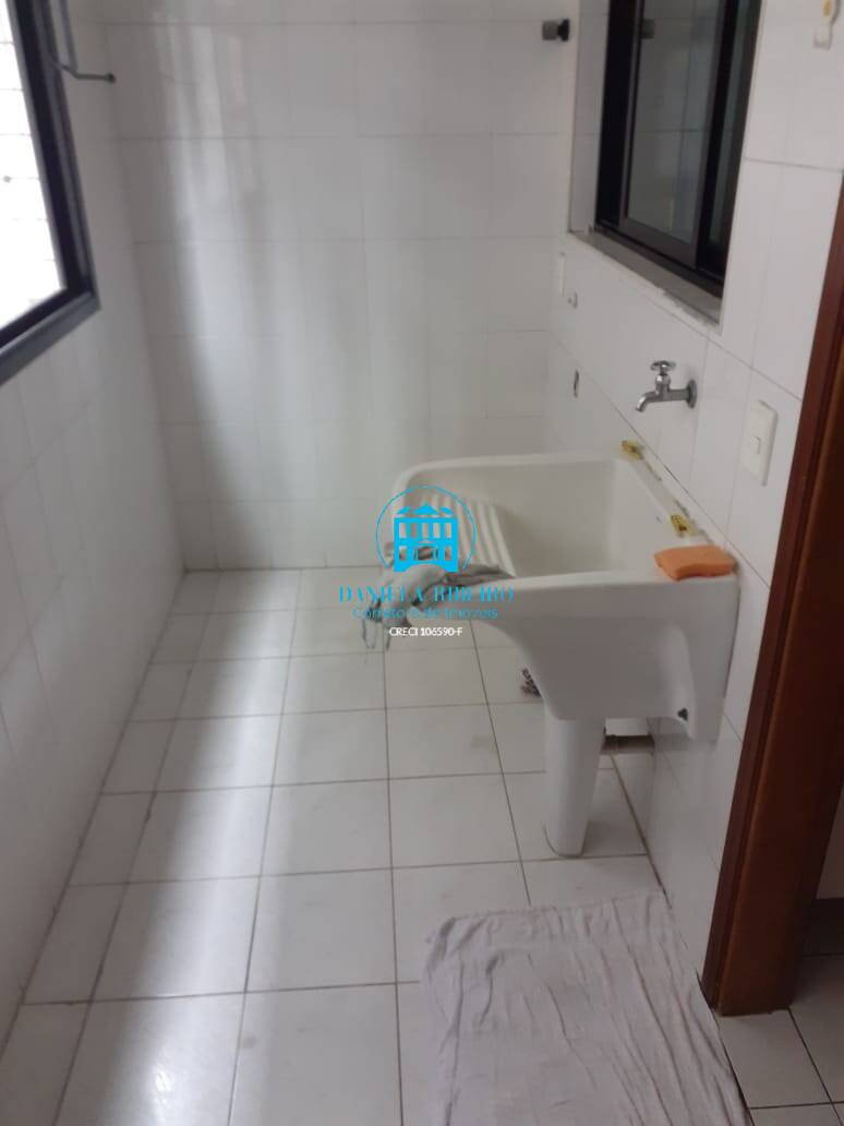 Apartamento para alugar com 2 quartos, 90m² - Foto 13