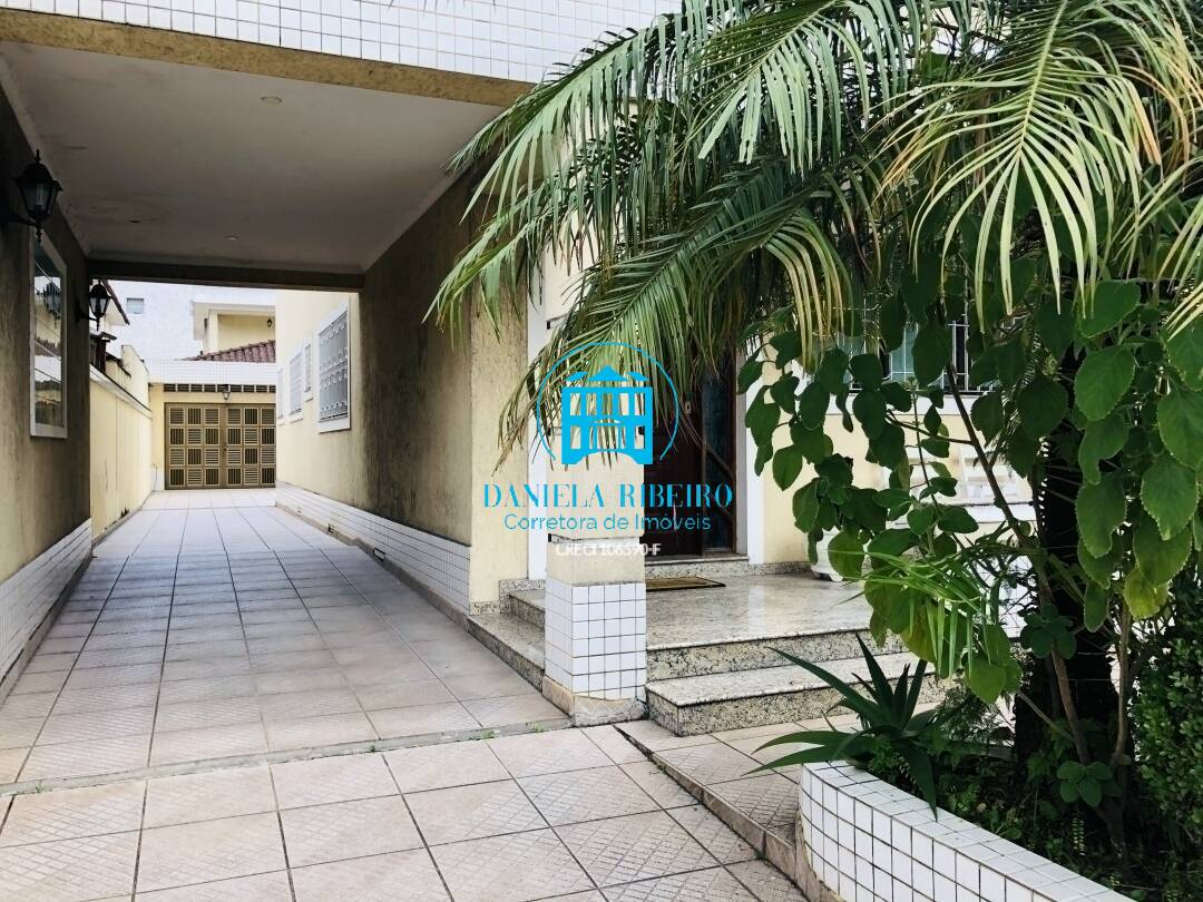 Casa à venda com 6 quartos, 432m² - Foto 4