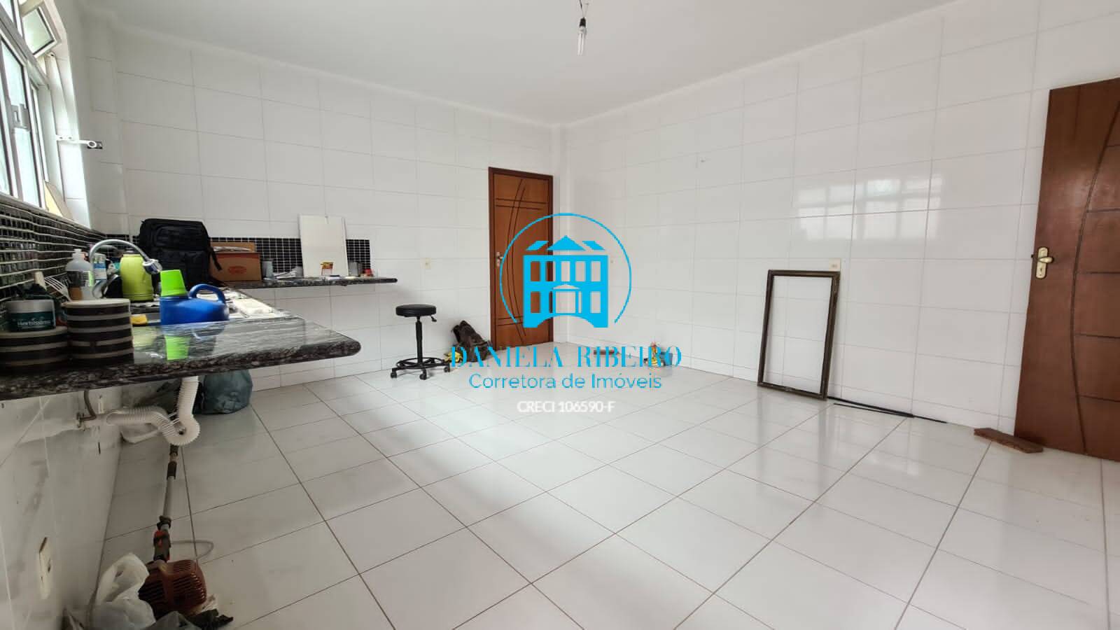 Casa à venda e aluguel com 4 quartos, 420m² - Foto 9