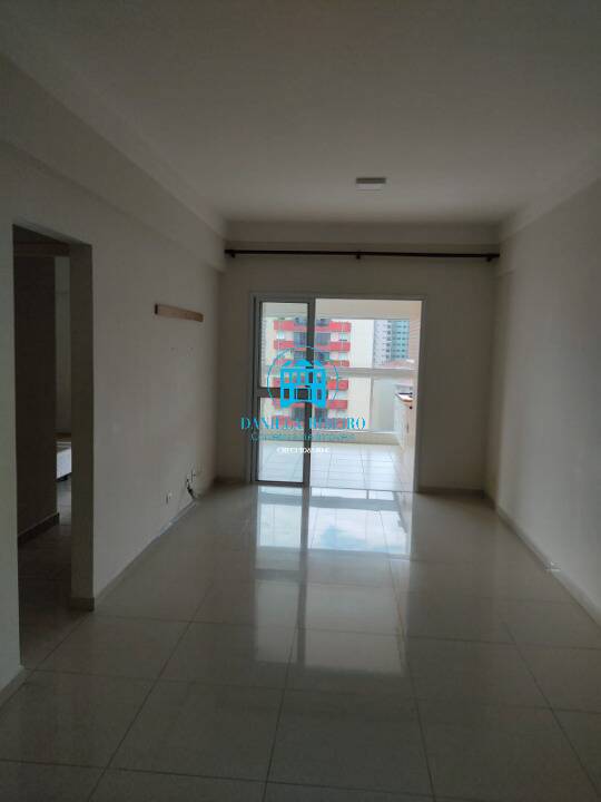 Apartamento para alugar com 3 quartos, 143m² - Foto 6