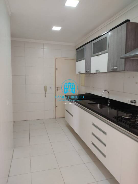 Apartamento para alugar com 3 quartos, 143m² - Foto 21