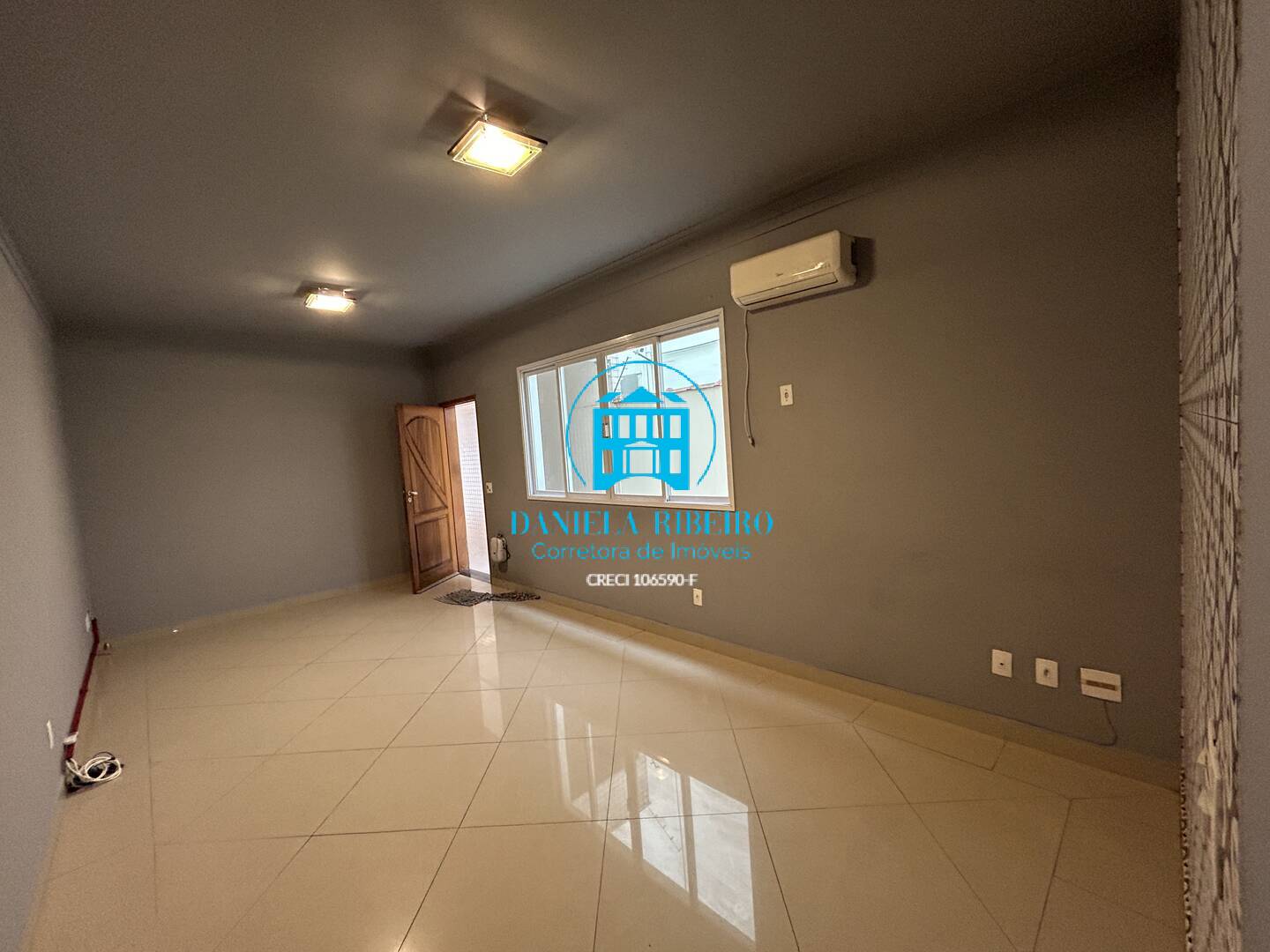 Casa à venda com 3 quartos, 171m² - Foto 4