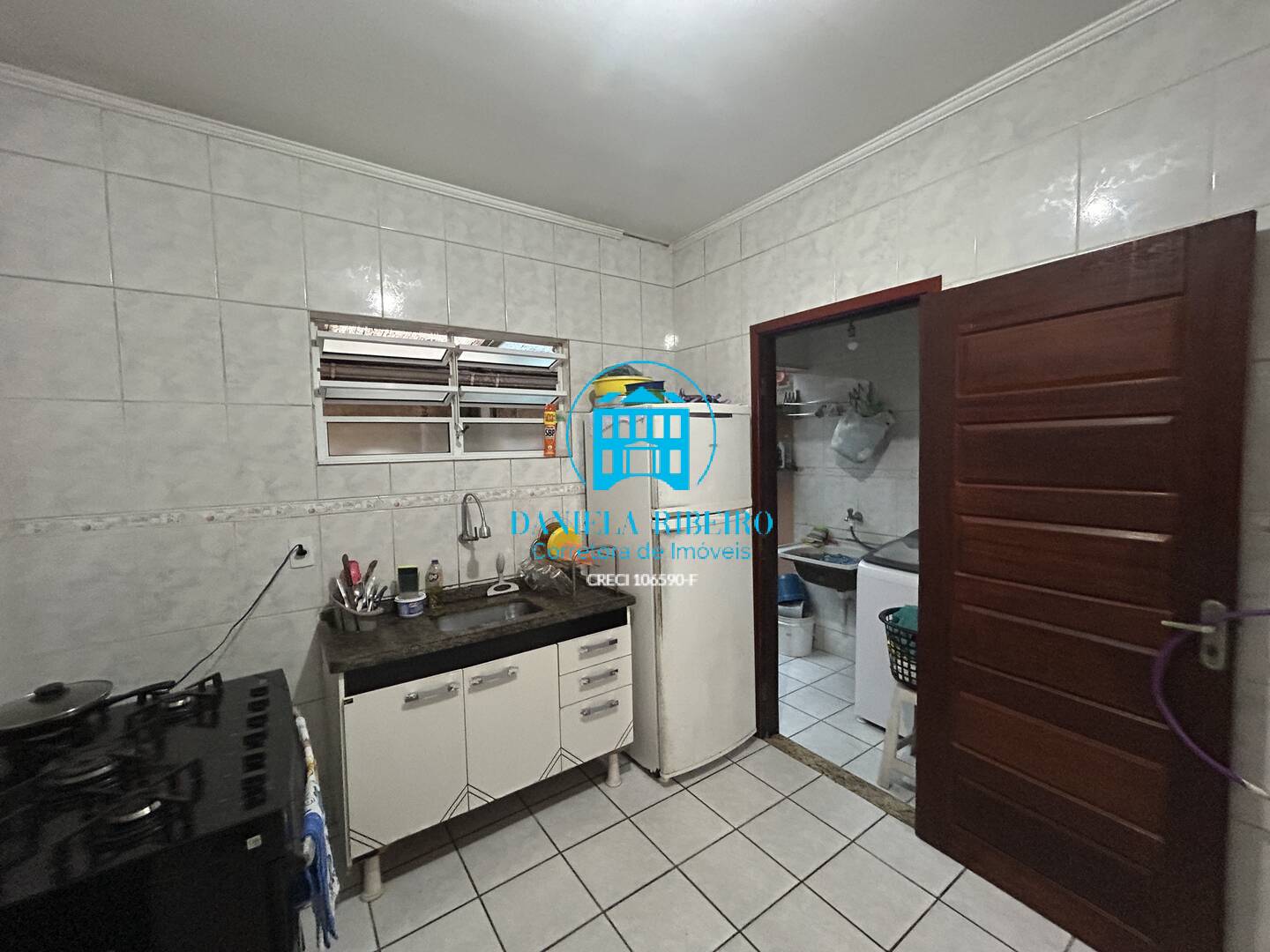 Casa à venda com 2 quartos, 61m² - Foto 11